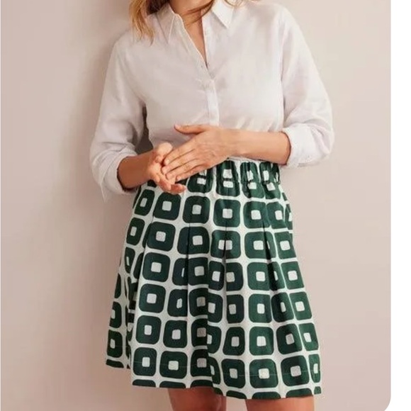 Boden cotton skirt in trekking green size 8 - Picture 1 of 9